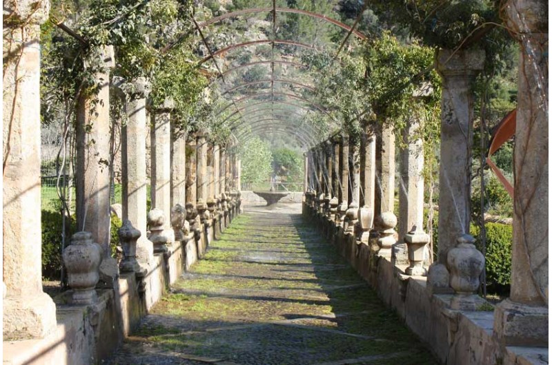 Jardines de Alfabia (The Gardens of Alfabia) - Turbopass